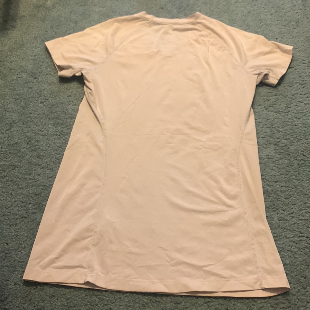 Woman’s size small - Picture 7 of 7
